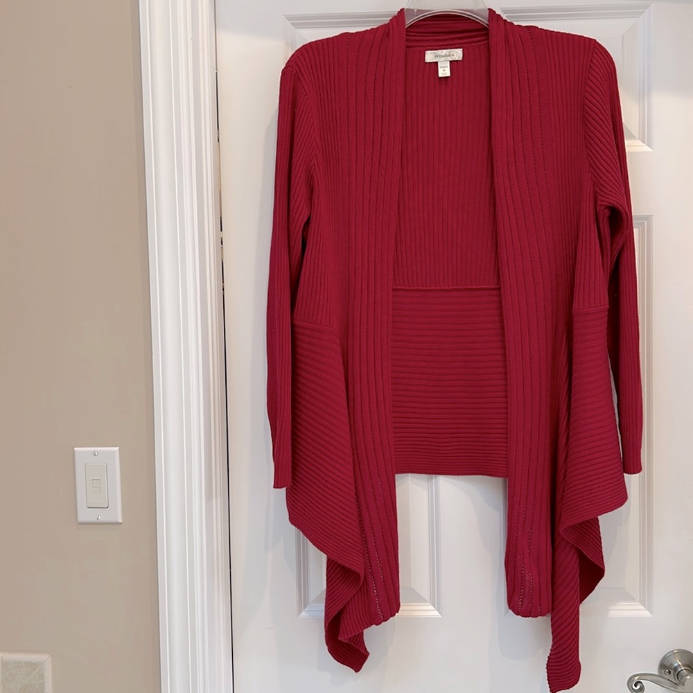 DRESS BARN Open front Plus size 2X Ribbed red cardigan long and draping front